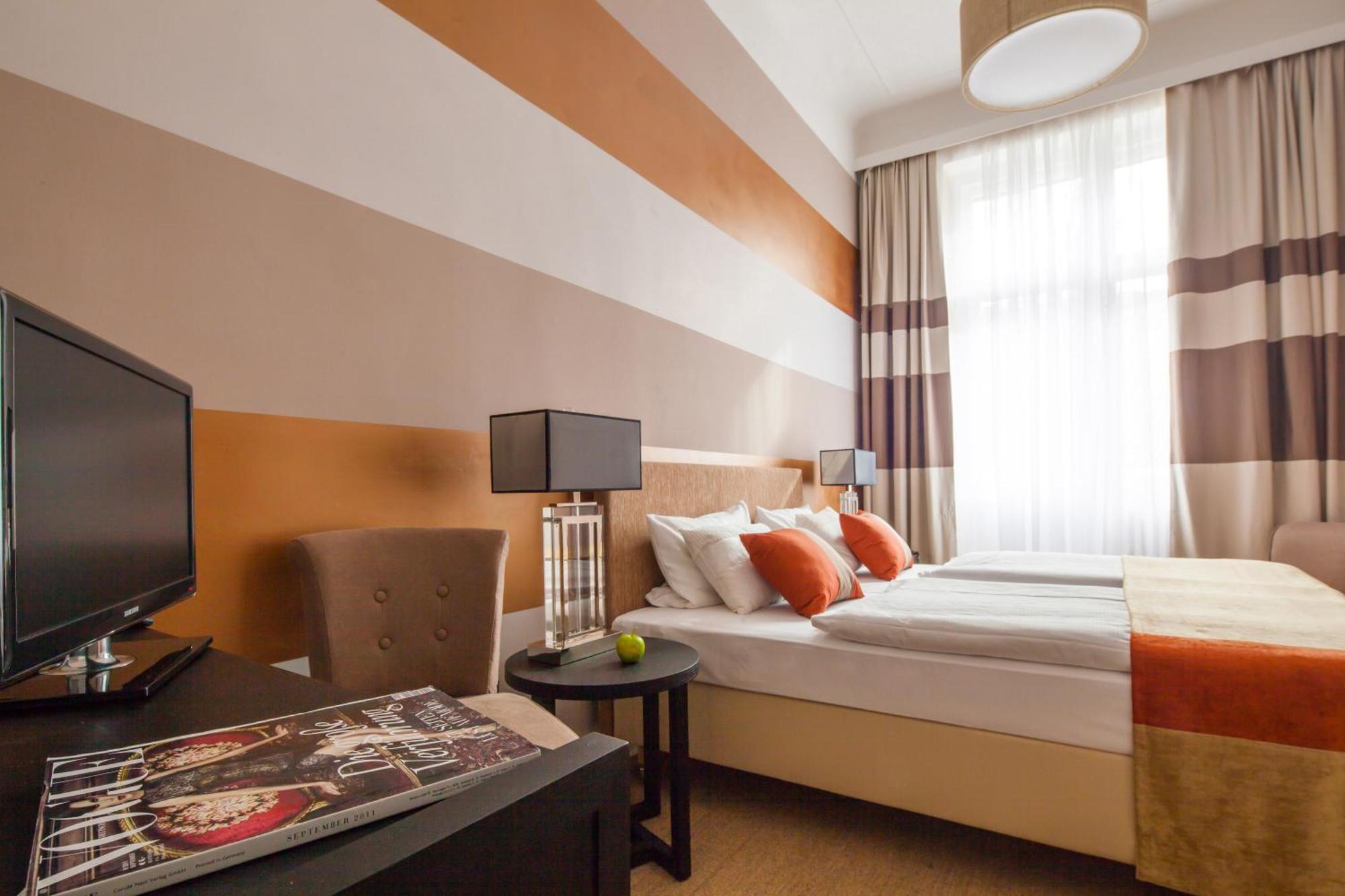 Standard Double Room,1212069121:JPEG
